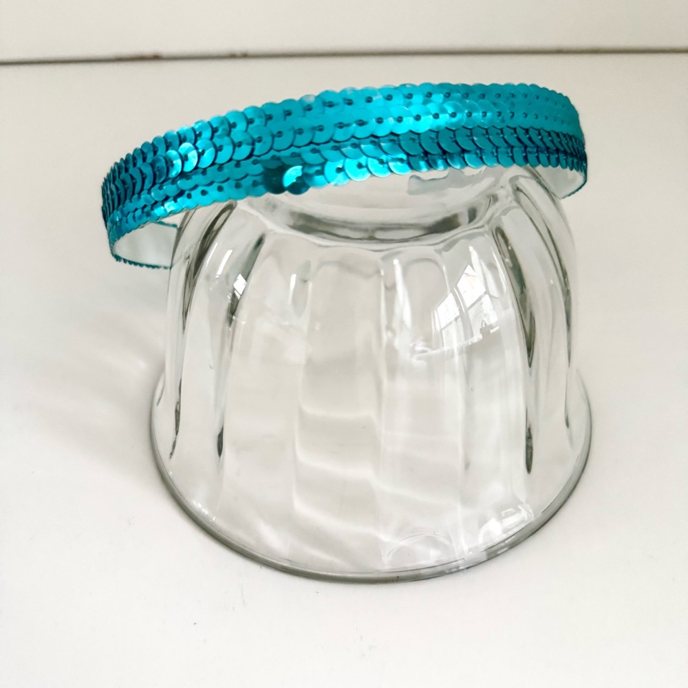 🎀 5/$25 Vintage Turquoise Sequin Headband - Picture 13 of 13